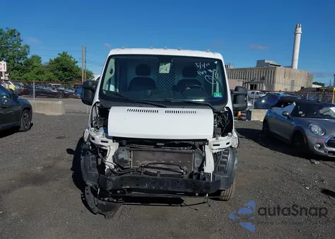 2019 Ram Promaster 1500 Low Roof 136 Wb из США, поврежденный, VIN 3C6TRVAG0KE544320